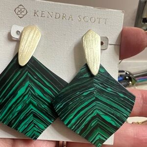 Kendra Scott Green Astoria earrings with a brushed gold finish